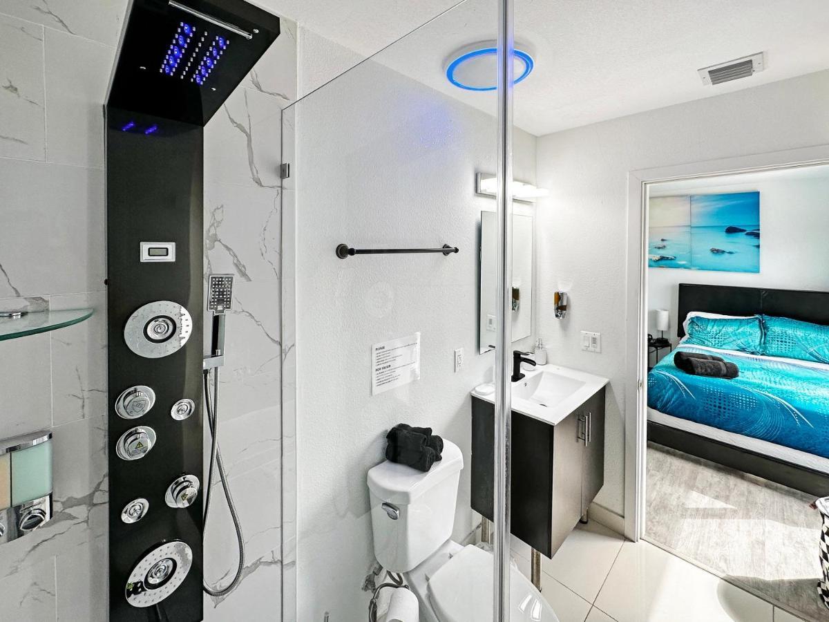 Vacay Spot Experience Luna Sky! 65" Tv Bar, Bbq, Shower Massage Jets, Music, Go To Fl Keys Homestead Eksteriør billede