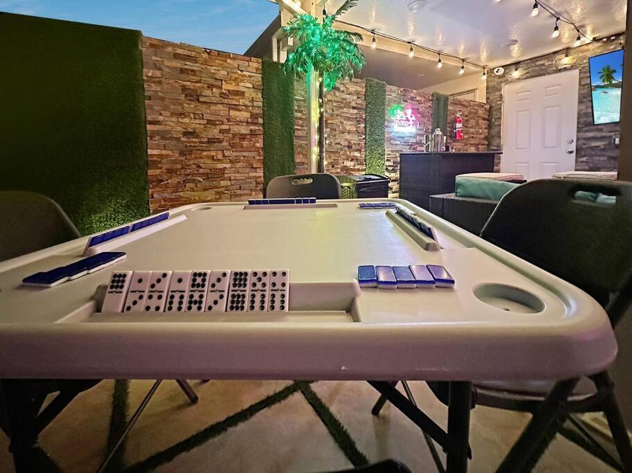 Vacay Spot Experience Luna Sky! 65" Tv Bar, Bbq, Shower Massage Jets, Music, Go To Fl Keys Homestead Eksteriør billede